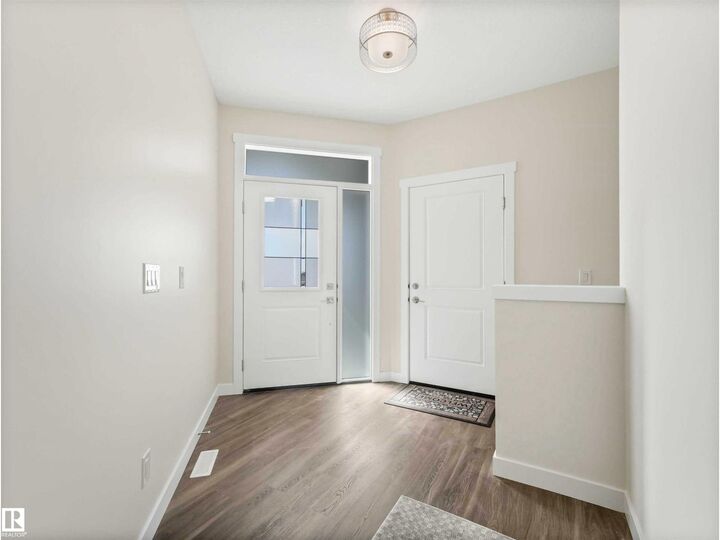 Property Photo:  #1 7800 94 St  AB T8R 2S3 