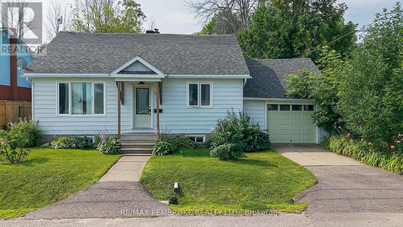 Property Photo:  496 Wilbert Street  ON K8A 3G6 
