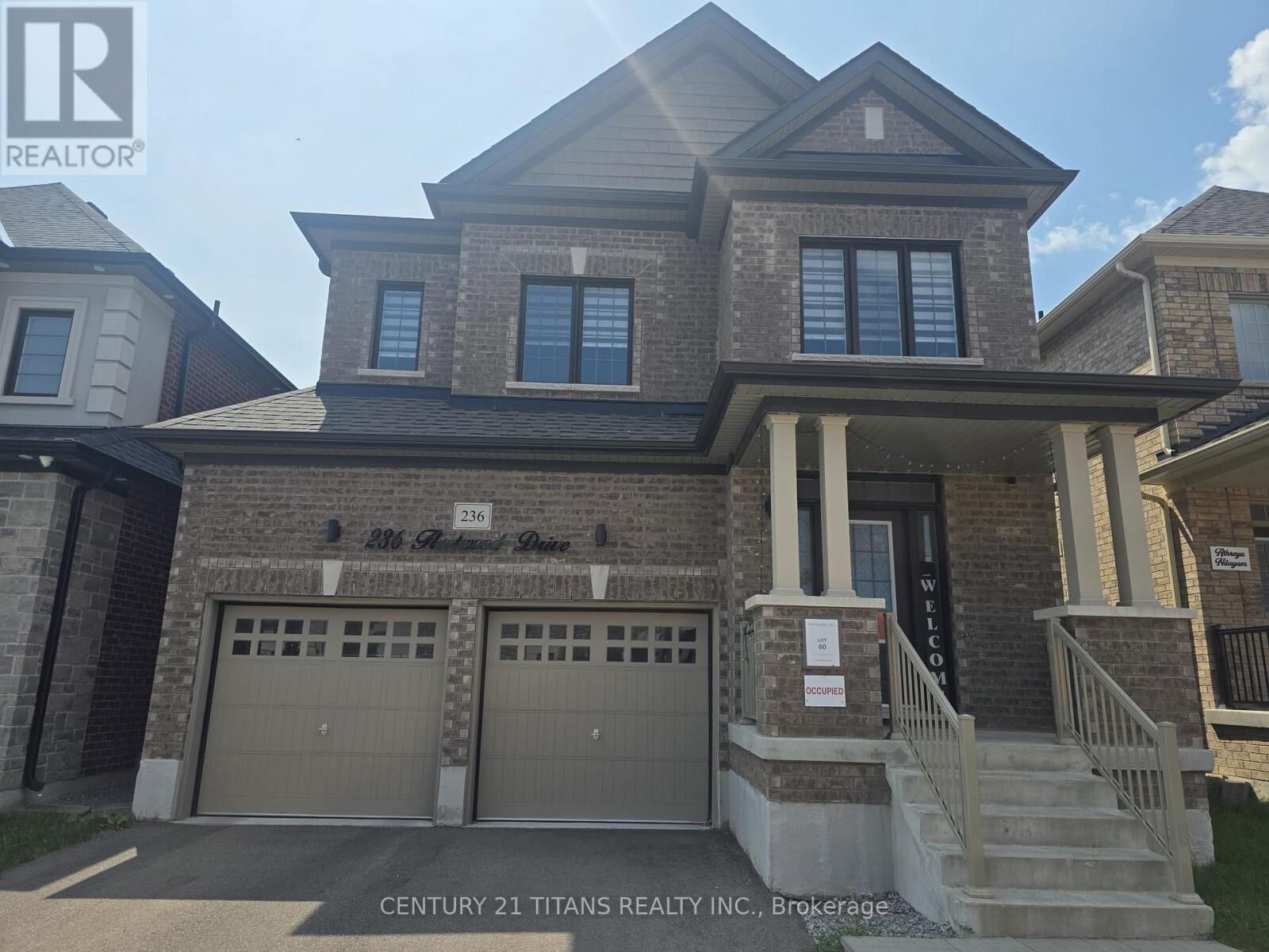 Property Photo: 236 Fleetwood Drive ON L1K 3E7