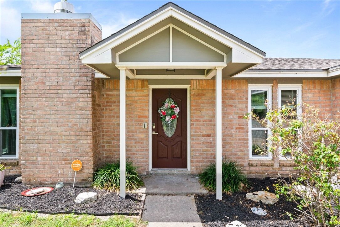 Property Photo:  2329 Redwood Lane  TX 78362 