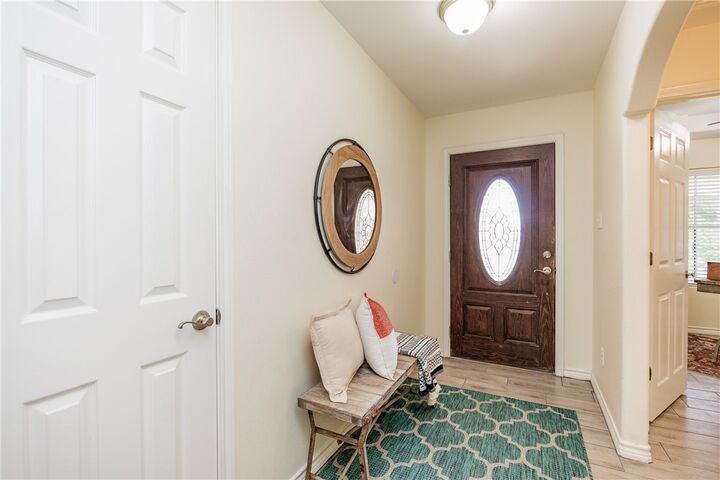 Property Photo: 1600 Brook Ln TX 78363