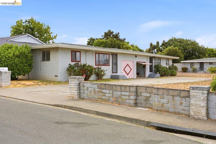 Property Photo:  207 Holly St.  CA 94589 