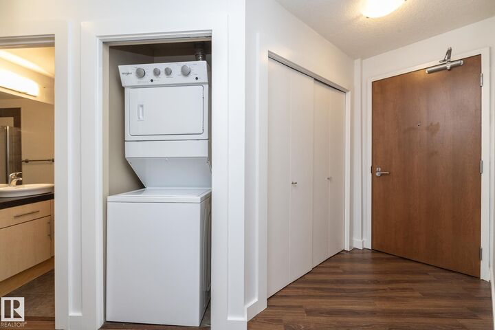 Property Photo:  10136 104 Street NW 1004  AB T5J 0B5 