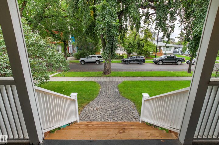Property Photo:  10626 125 Street NW  AB T5N 1T6 