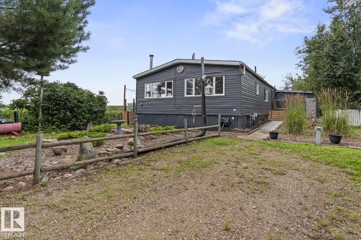 Property Photo: 623/624 11102 Twp Road 600 AB T0A 0C0