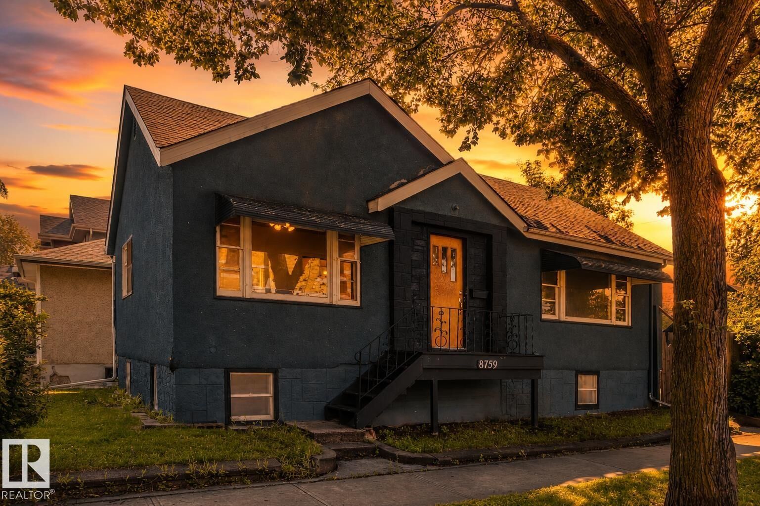 Property Photo:  8759 78 Avenue NW  AB T6C 0N5 