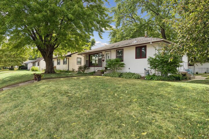 Property Photo: 157 Poplar Street W MN 55075