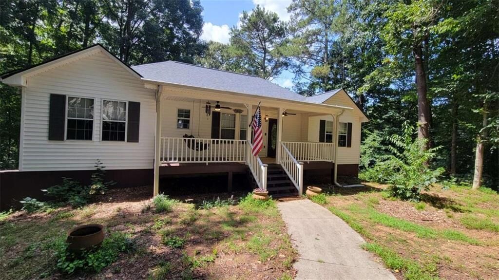 Property Photo: 5131 Deer Path Ln GA 30507