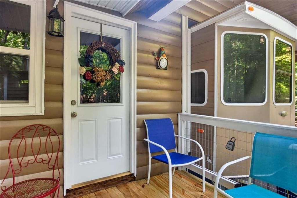 Property Photo:  190 26th St.  GA 30540 