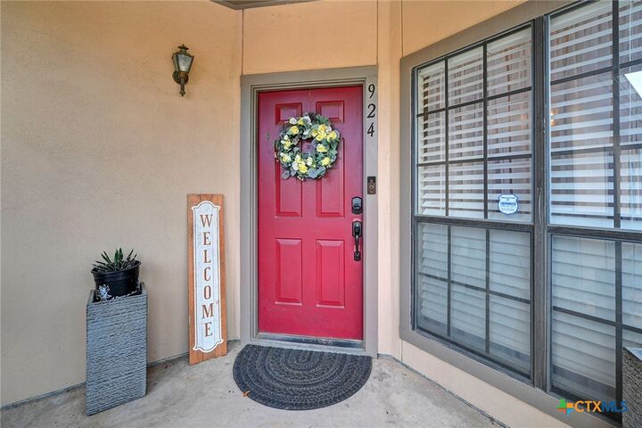 Property Photo: 11839 Parliament Street 924 TX 78216