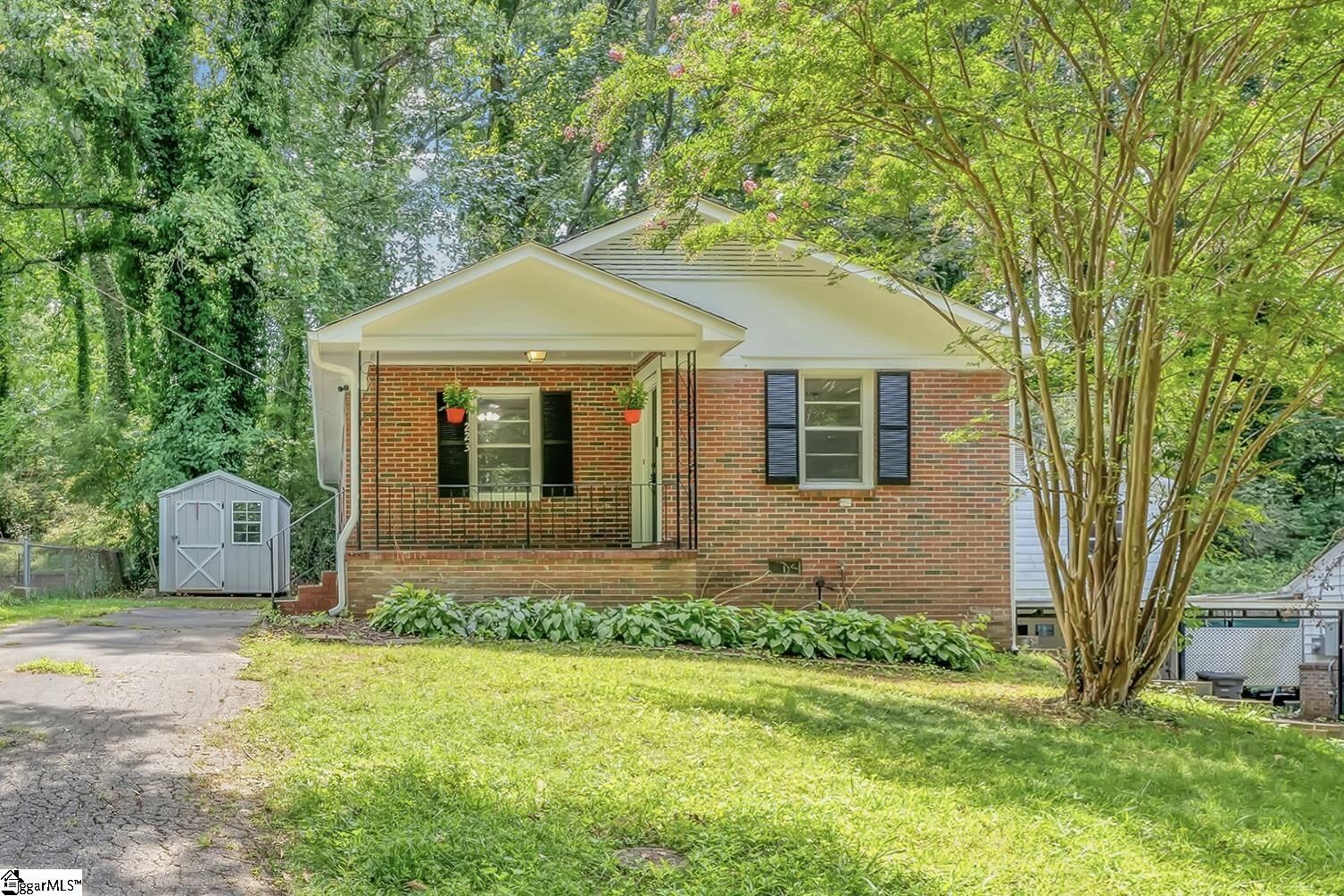 Property Photo: 223 McMakin Drive SC 29617