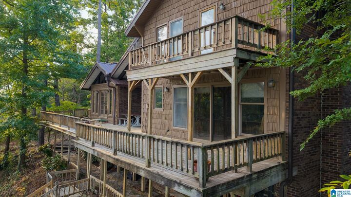 Property Photo:  740 Lake Front Drive  AL 35160 