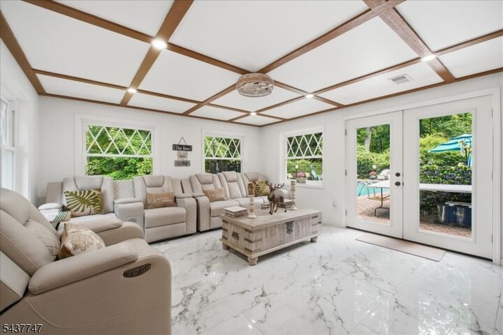 Property Photo:  1 Woodlawn Rd  NJ 07871 