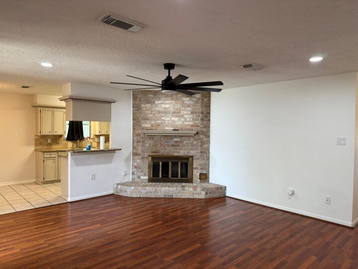 Property Photo: 515 Tresvant Drive TX 77598