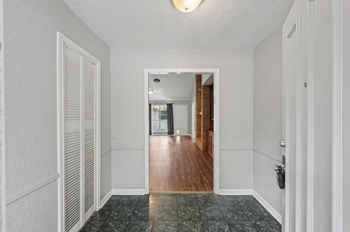 Property Photo:  132 Red Oak Ln  TX 77304 
