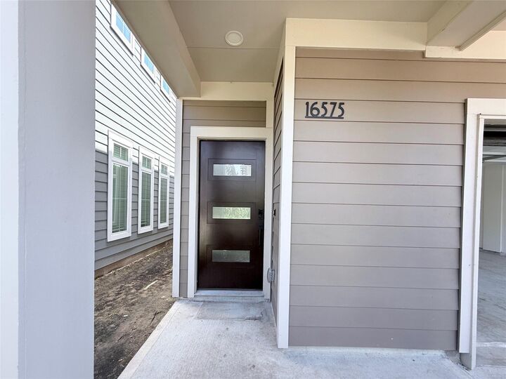 Property Photo: 16575 Oasis Glade Drive TX 77407