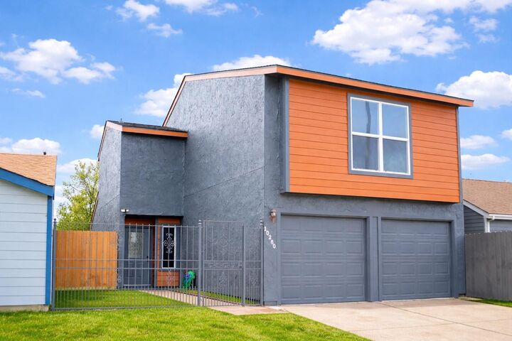 Property Photo: 10260 Bridgeland Lane TX 77041