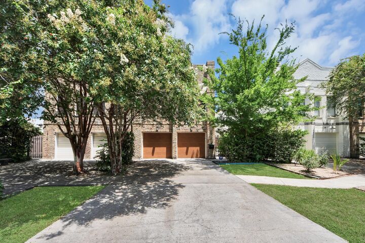 Property Photo:  1810 Nicholson Street  TX 77008 