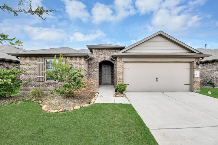 Property Photo: 3314 Zephyr Park Ln TX 77494