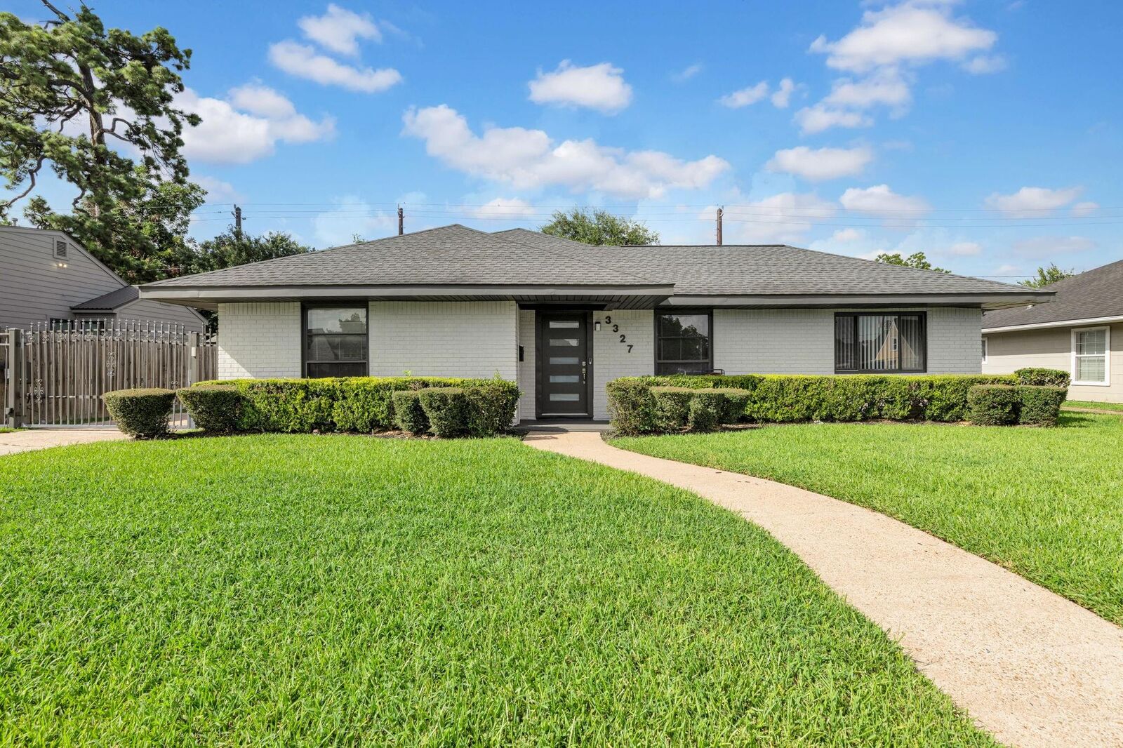 Property Photo: 3327 Wentworth Street TX 77004