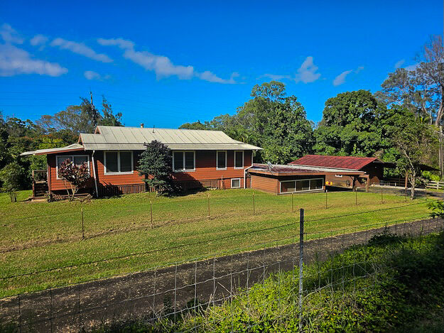 Property Photo:  42-817 Hawaii Belt Rd  HI 96776 
