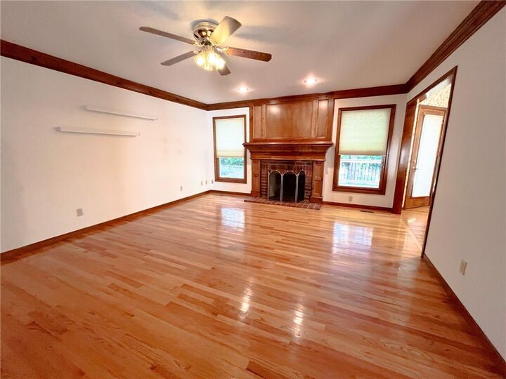 Property Photo: 1231 Wildbriar Drive MO 64068