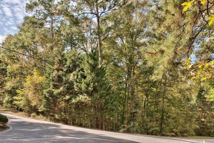 Property Photo: 5.76ac Heidi Trail GA 30625