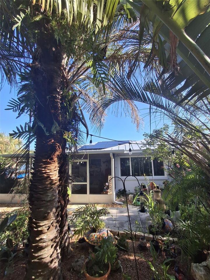 Property Photo: 135 Englewood Heights Road FL 34223