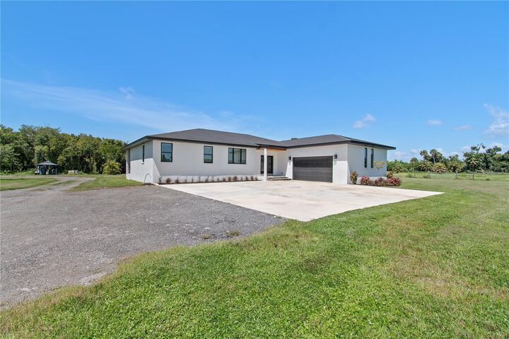Property Photo:  1810 37th Street E  FL 34221 