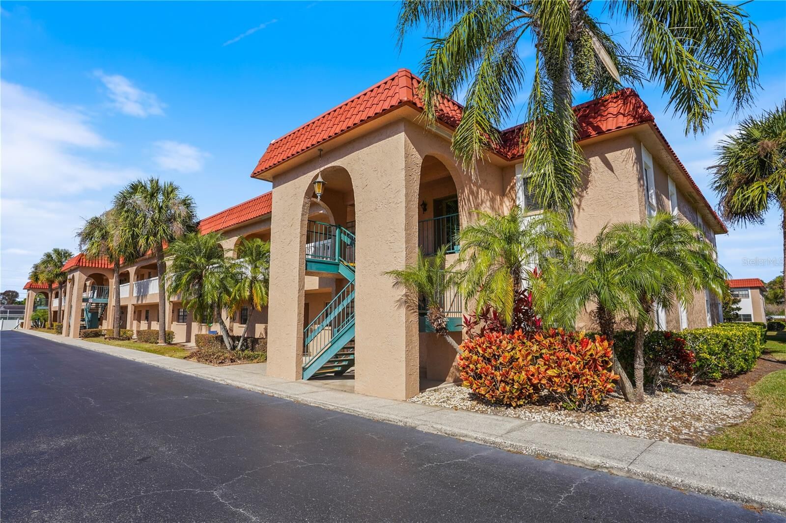 Property Photo: 1750 Belleair Forest Drive C20 FL 33756