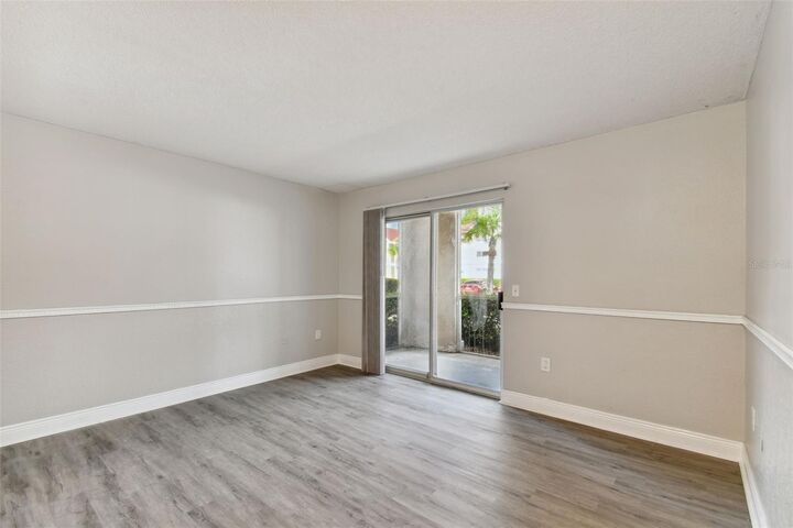 Property Photo: 9481 Highland Oak Drive 303 FL 33647