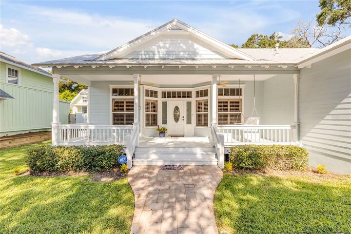 Property Photo:  410 S Peninsula Avenue  FL 32169 