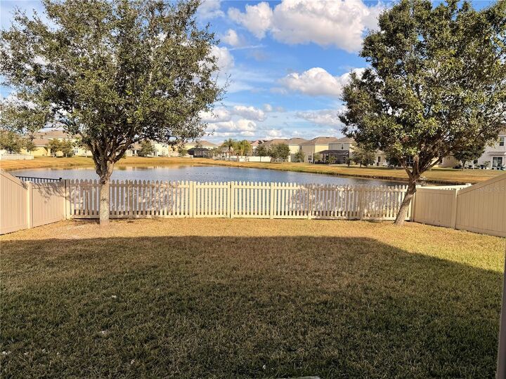 Property Photo:  7623 Tuscan Bay Circle  FL 33545 