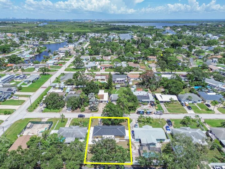 Property Photo: 9046 3rd Street N FL 33702