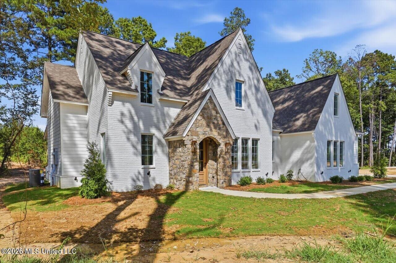 Property Photo:  1223 Patriotic Circle  MS 39047 