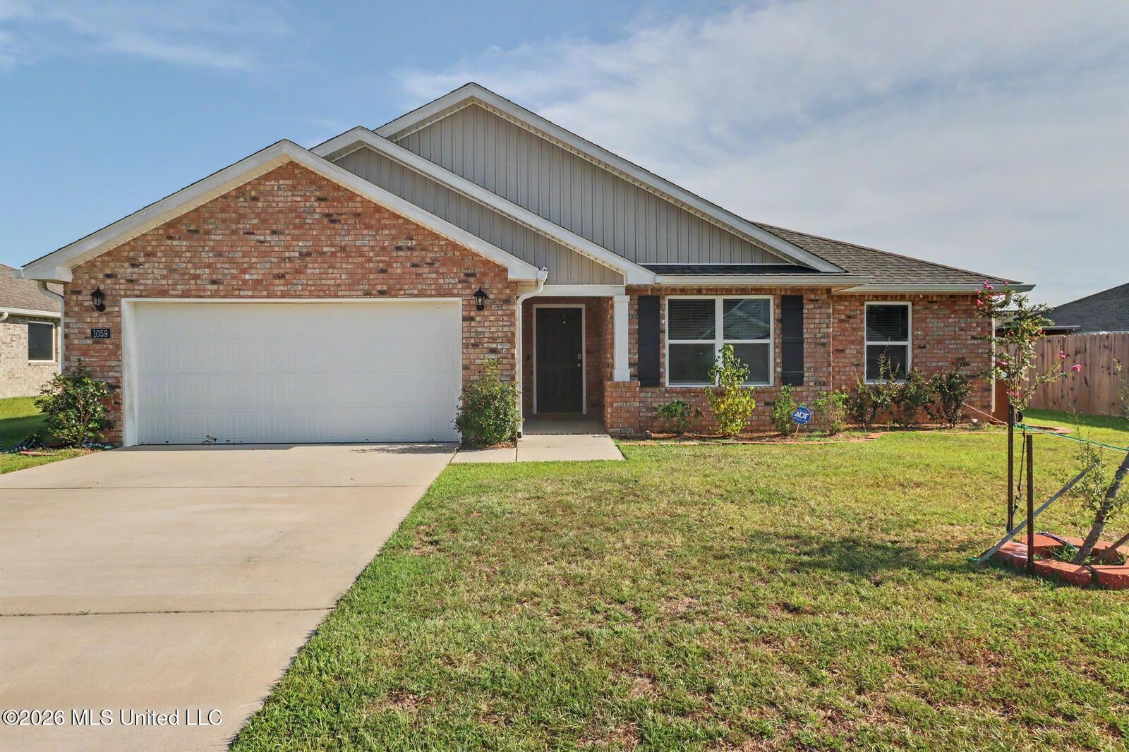 Property Photo: 1059 Enclave Circle MS 39560