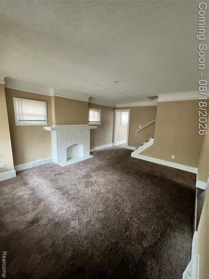 Property Photo: 14914 Washburn Street MI 48238 1638