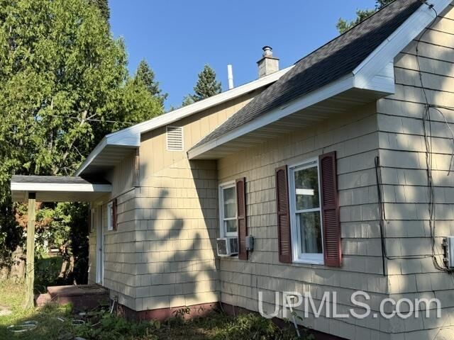 Property Photo: 47280 S Huron Street MI 49905