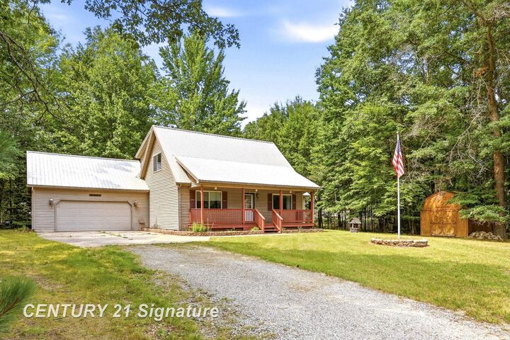 Property Photo:  3270 Lake Of The Pines Drive  MI 48632 