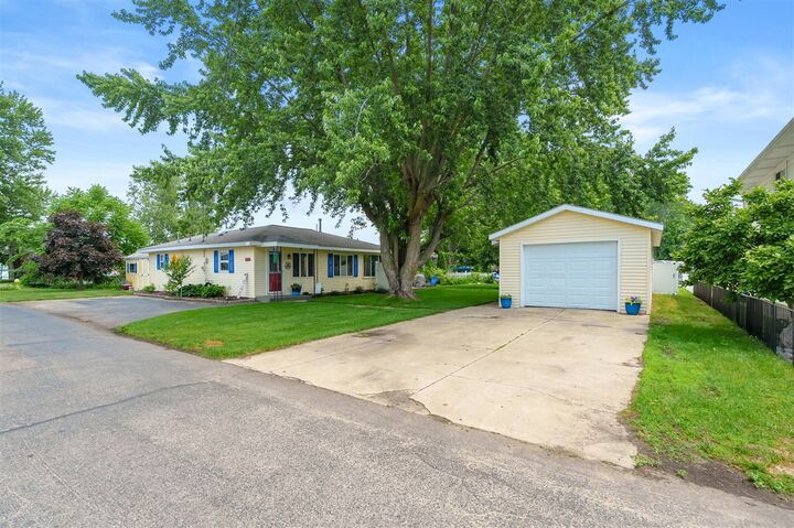 Property Photo: 4135 West Joy Road MI 49344-9604