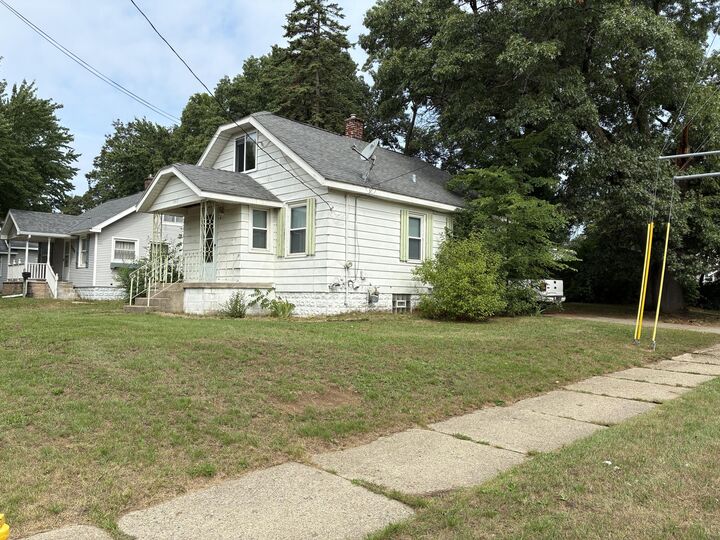 Property Photo: 1543 NE Mason Street NE MI 49503