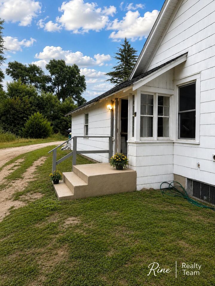 Property Photo: 264 N Cass Street MI 49336