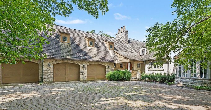 Property Photo:  80 Ashton Drive  IL 60527 
