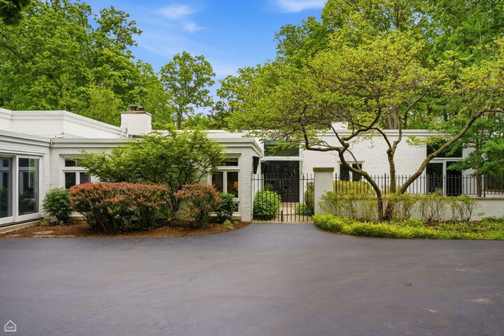 Property Photo:  1540 Grant Road  IL 60062 