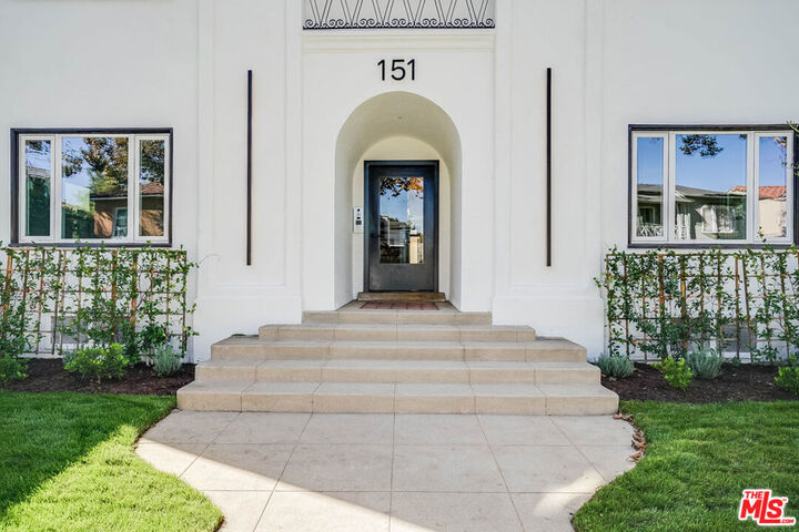 Property Photo: 151 N Swall Drive 1 CA 90211