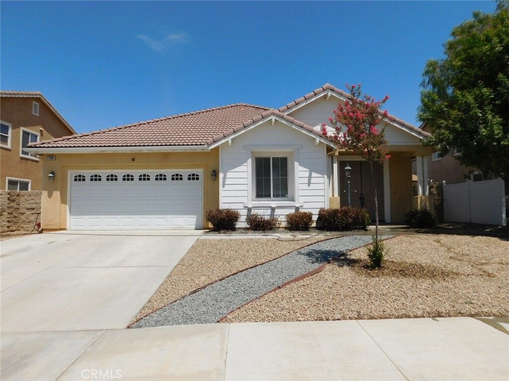 Property Photo: 27686 Blue Topaz CA 92585