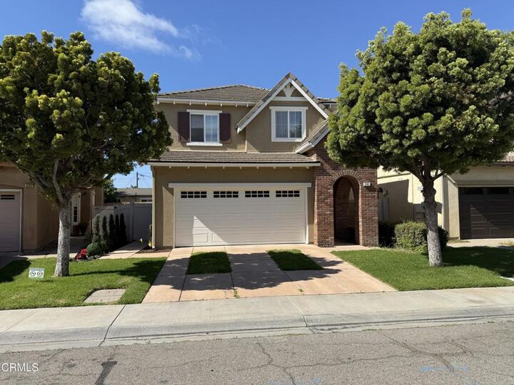 Property Photo:  241 Bishop Way  CA 93033 