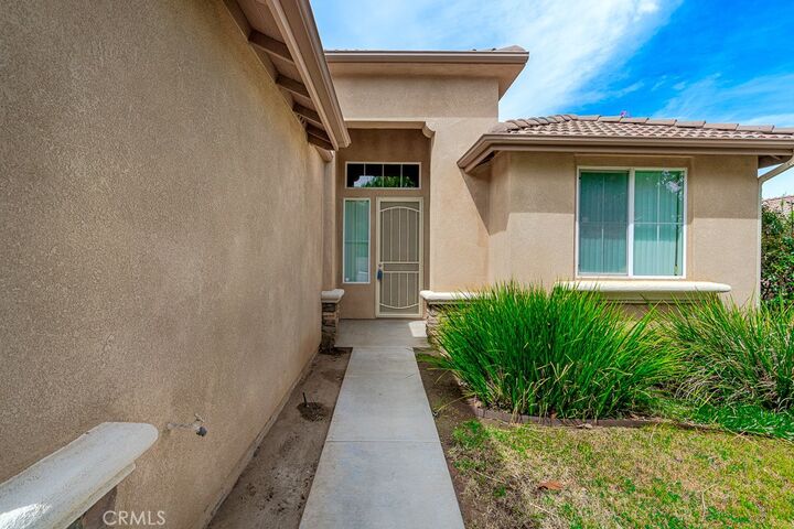 Property Photo:  14741 White Mountain Way  CA 92555 