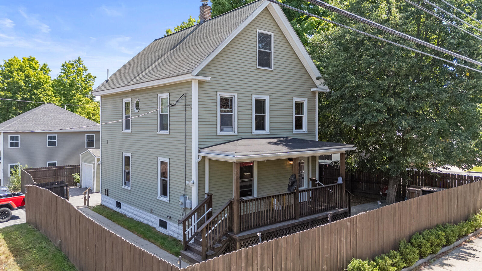 Property Photo: 550 Main Street ME 04083