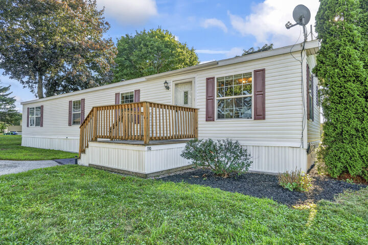 Property Photo:  110 Blackberry Place  ME 03904 